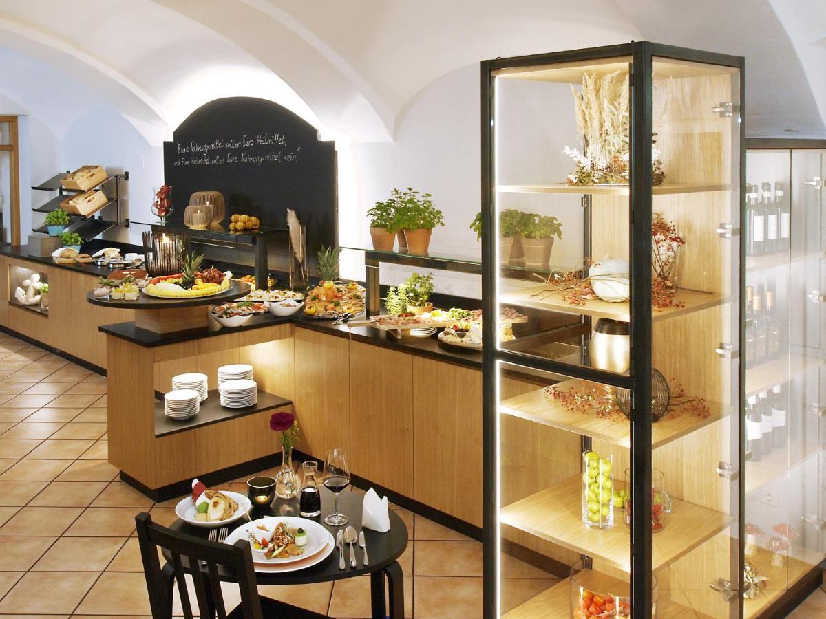 Hotel Restaurant Zum Goldenen Anker Mit Hallenbad & Wellnessbereich Windorf  Экстерьер фото