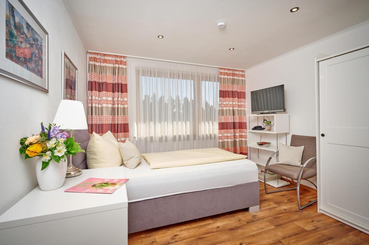 Hotel Restaurant Zum Goldenen Anker Mit Hallenbad & Wellnessbereich Windorf  Экстерьер фото