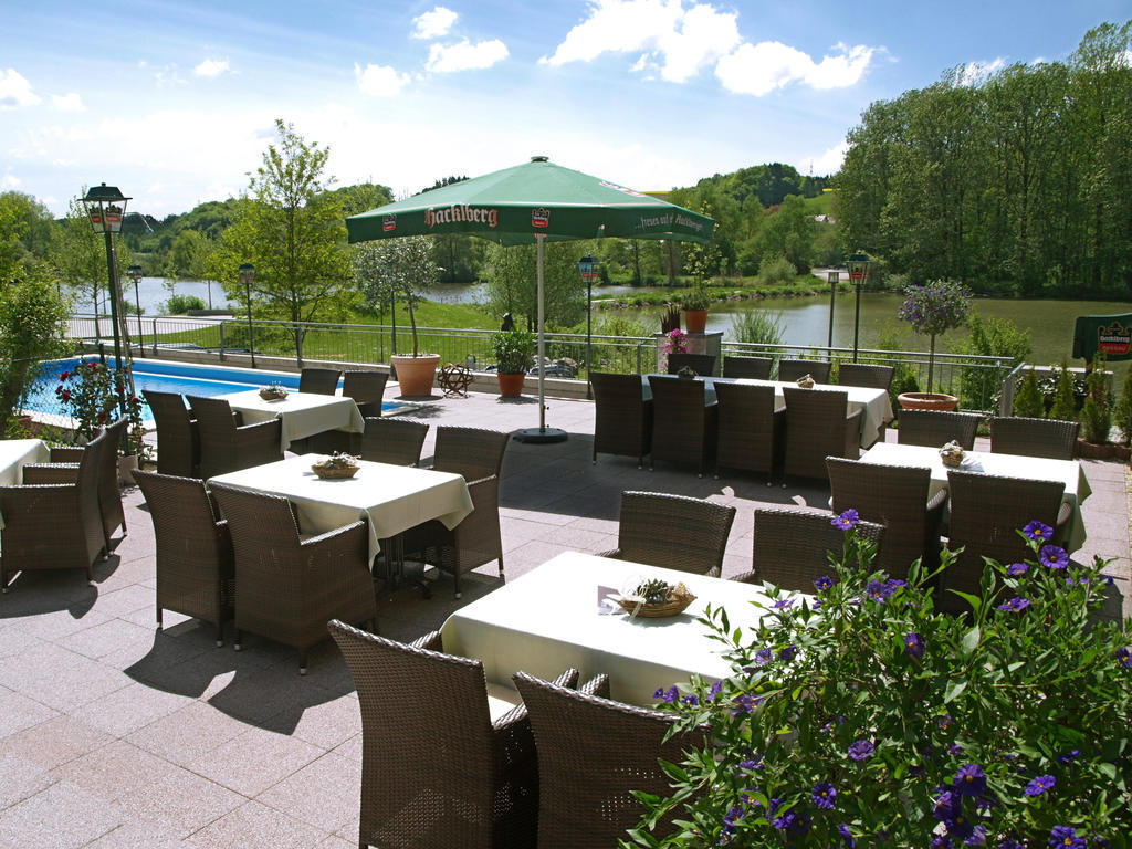 Hotel Restaurant Zum Goldenen Anker Mit Hallenbad & Wellnessbereich Windorf  Номер фото
