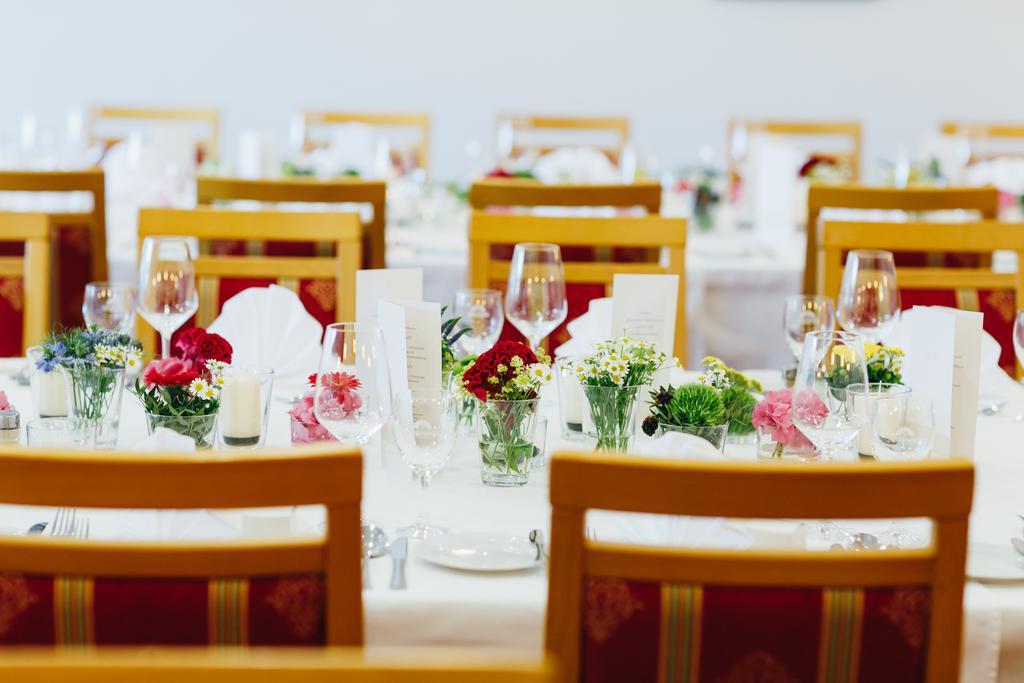 Hotel Restaurant Zum Goldenen Anker Mit Hallenbad & Wellnessbereich Windorf  Экстерьер фото