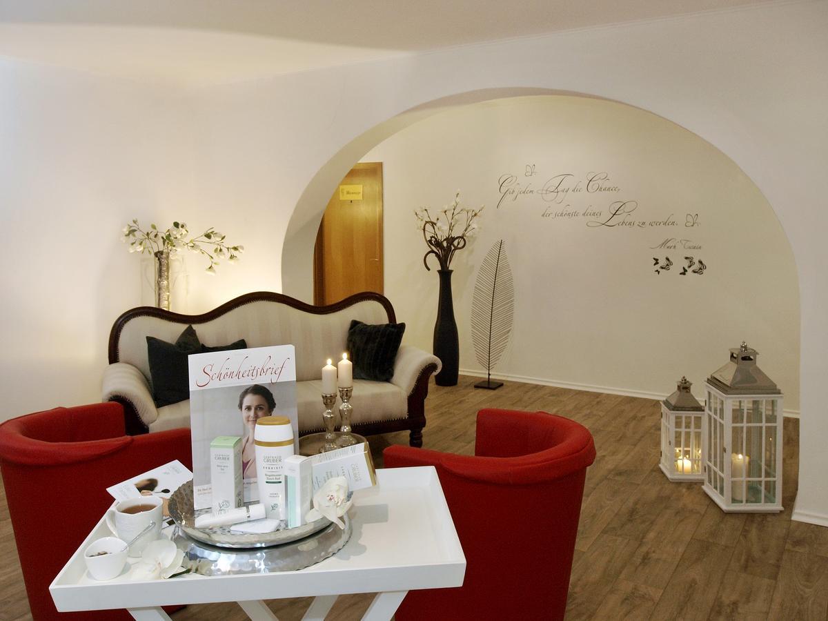 Hotel Restaurant Zum Goldenen Anker Mit Hallenbad & Wellnessbereich Windorf  Экстерьер фото